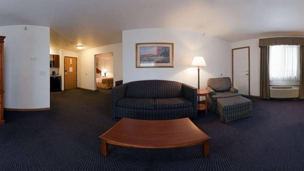 Holiday Inn Express Mackinaw City, An Ihg Hotel Dış mekan fotoğraf
