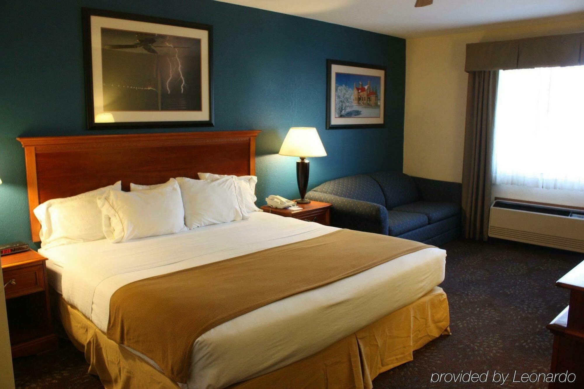 Holiday Inn Express Mackinaw City, An Ihg Hotel Dış mekan fotoğraf