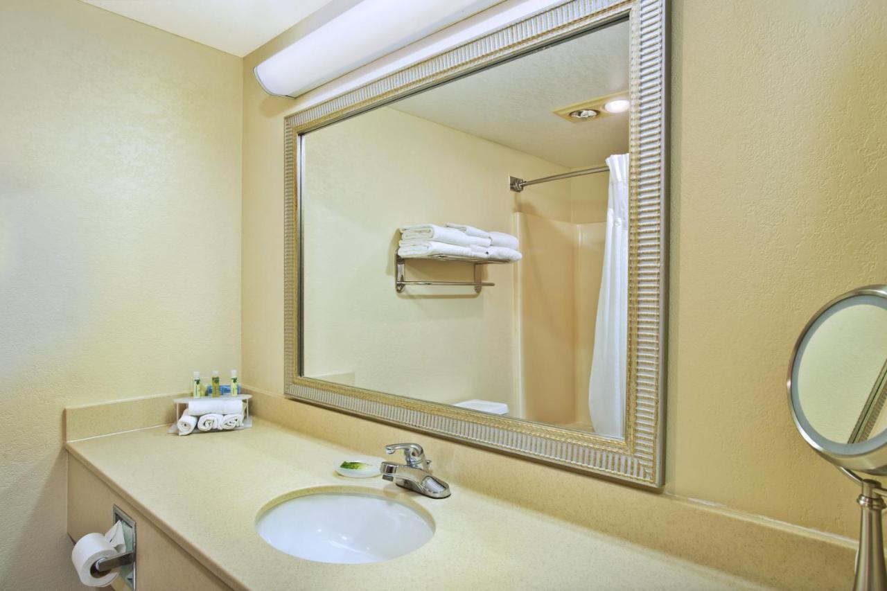 Holiday Inn Express Mackinaw City By Ihg Dış mekan fotoğraf
